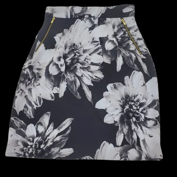 H M Floral skirt with gold Zippers